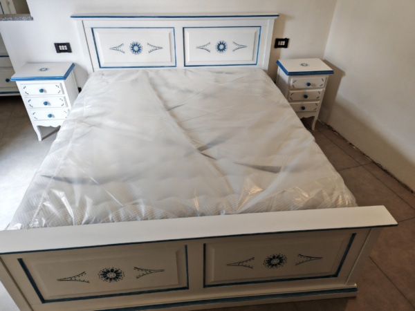 LETTO IN LEGNO STILE SARDO