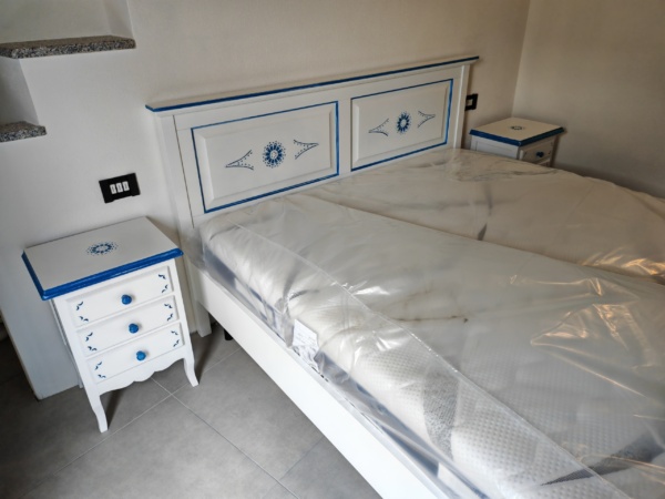 LETTO IN LEGNO STILE SARDO